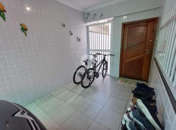 Casa · 135m² · 2 Quartos · 2 Vagas · Casa Sobreposta Térrea na Aparecida – Conforto, Espaço e Localização Privilegiada!