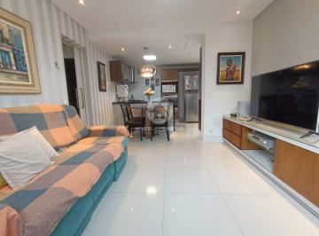 Apartamento · 81m² · 2 Quartos · 1 Vaga · Apartamento 2 dormitórios reformado na Encruzilhada – pronto para morar