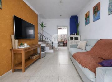Casa · 150m² · 3 Quartos · 1 Vaga · Sobrado charmoso com três dormitórios e garagem fechada na Vila Mathias 