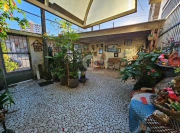 Casa · 189m² · 3 Quartos · 2 Vagas · Casa com grande potencial – 3 dormitórios e terreno de 7x27m