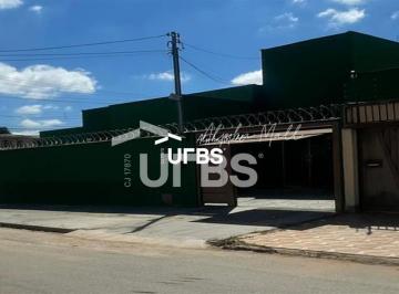 Casa · 87m² · 3 Quartos · 2 Vagas · Casa de Esquina à Venda – Moderna, Arejada e com Excelente Localização