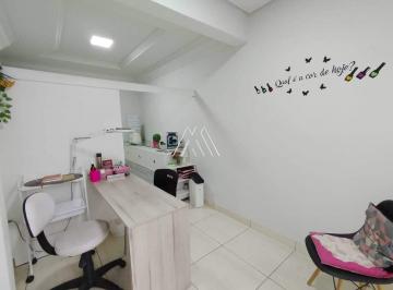 Comercial · 14m² · Alugo loja com água e luz incluso no Nogueira Machado - Itauna/ Mg !