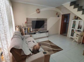 Casa · 150m² · 3 Quartos · 2 Vagas · Sobrado com 3 quartos, sendo 1 suíte, 2 vagas de garagem na Vila Medeiros