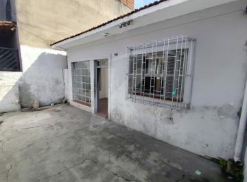 Casa · 54m² · 1 Quarto · 2 Vagas · Casa de 1 dormitório com vaga de garagem no Jardim Brasil.