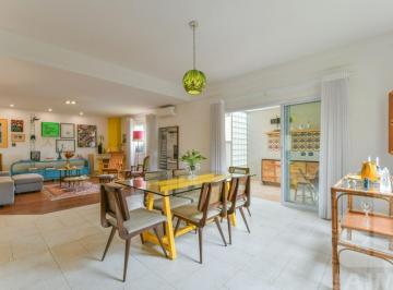Casa · 273m² · 4 Quartos · 3 Vagas · Casa em Condomínio Fechado!!!