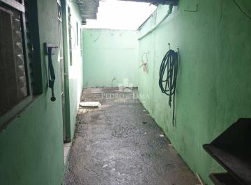Casa · 250m² · 2 Quartos · 3 Vagas · Sobrado com  corredor lateral , quintal e Edicula nos fundos no Cangaíba