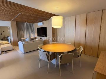 02 · Apartamento de 134m² com 3 quartos sendo 2 suítes em Jurerê