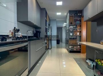 Apartamento · 169m² · 3 Quartos · 3 Vagas · Apartamento no Edifício Splendore em Cuiabá