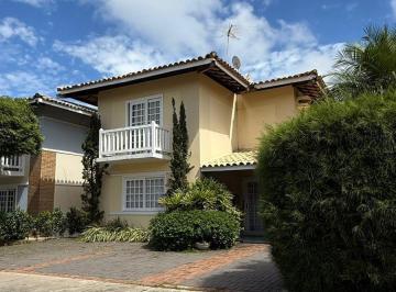 Casa · 145m² · 4 Quartos · 2 Vagas · Casa Duplex Para Venda 4 Quartos Sendo 1 Suítes em Itapua