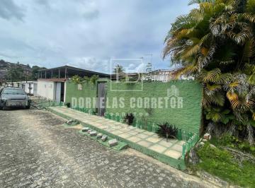 Casa · 200m² · 1 Quarto · Imóvel com Terreno Grande e Ótimo Potencial de Valorização