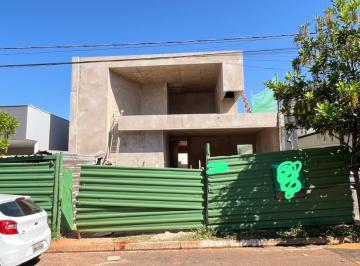 Casa · 210m² · 3 Quartos · 4 Vagas · Sobrado com 3 quartos à venda, no Condomínio Splêndido - Uberlândia/MG