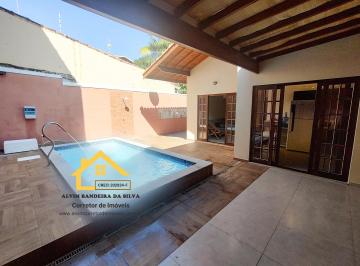 Casa de 3 quartos, Peruíbe · Casa com 3 Dorms (2 Suítes), Piscina, 200 ms da praia - Peruíbe