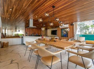 Apartamento · 380m² · 4 Quartos · 4 Vagas · Cobertura com 380 m², 4 quartos sendo 3 suítes à venda no bairro Moema Pássaros.