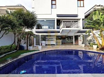 Casa · 594m² · 5 Quartos · 6 Vagas · Casa com 594 m², 5 quartos sendo 4 suítes à venda no bairro Morumbi.