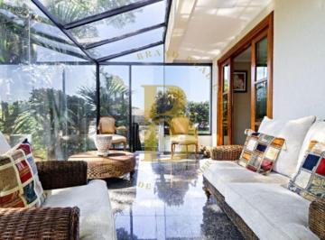Casa · 800m² · 4 Quartos · 4 Vagas · Casa de condomínio com 800 m², 4 quartos sendo 4 suítes à venda no bairro Fazenda Morumbi.
