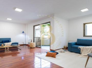 Apartamento · 149m² · 3 Quartos · 3 Vagas · Apartamento à venda com 149m e linda varanda, em Moema.