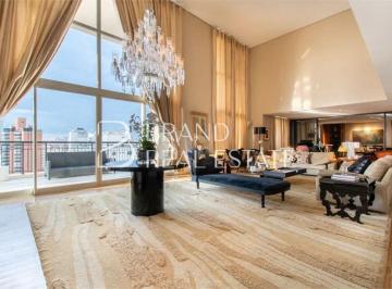 Apartamento · 634m² · 5 Quartos · 7 Vagas · Duplex com 634 m², 5 quartos sendo 5 suítes à venda na Vila Nova Conceição.