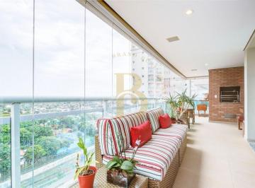Apartamento · 240m² · 4 Quartos · 4 Vagas · Charmoso apartamento, em andar alto, localizado no Brooklin.