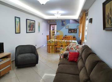 Casa · 238m² · 3 Quartos · 2 Vagas · Casa á venda com 238 m², 3 quartos e 2 vagas no bairro Perdizes.