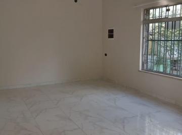 Casa · 221m² · 3 Quartos · 2 Vagas · Casa com 221 m², 3 quartos sendo 1 suíte à venda no bairro Vila Mariana.