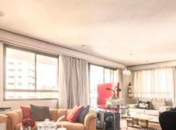 Apartamento · 306m² · 4 Quartos · 6 Vagas · Apartamento com 306 m², 4 quartos sendo 1 suíte à venda no bairro Higienópolis.