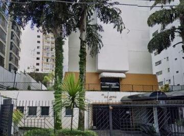 Apartamento · 160m² · 4 Quartos · 2 Vagas · Apartamento com 160m², 4 quartos sendo 1 suíte à venda no bairro Saúde.