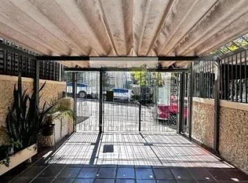 Casa · 145m² · 3 Quartos · 1 Vaga · Casa com 145 m², 3 quartos à venda no bairro Campo Belo.
