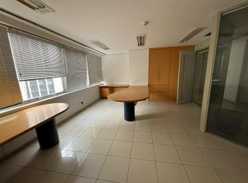 Comercial · 484m² · 1 Vaga · Comercial com 380m², para alugar no bairro República.