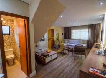Casa · 220m² · 3 Quartos · 2 Vagas · Casa Sobrado | 220m² | 3 suítes | 2 vagas | Próx. metrô Saúde