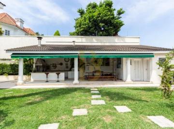 Casa · 790m² · 5 Quartos · 9 Vagas · Casa com piscina, localizada no Morumbi.
