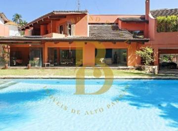 Casa · 768m² · 5 Quartos · 4 Vagas · Casa á venda com 768m² privativo, 5 suítes à venda no bairro Jardim Guedala.