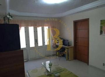 Casa · 126m² · 3 Quartos · 2 Vagas · Casa com 126 m², 3 quartos sendo 1 suíte à venda no bairro Interlagos.