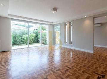 Casa · 500m² · 4 Quartos · 8 Vagas · Casa reformada á venda de 500m², com 04 dormitórios e 08 vagas no Jardim América