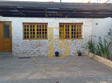 Casa · 120m² · 3 Quartos · 1 Vaga · Casa com 120 m², 3 quartos sendo 1 suíte à venda no bairro Planalto Paulista.