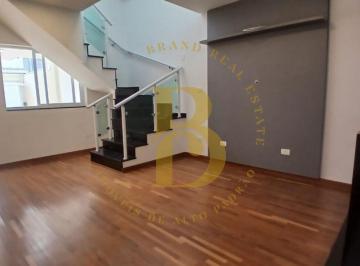 Casa · 102m² · 3 Quartos · 2 Vagas · Sobrado novo com 102 m², 3 suítes para venda no bairro Vila Isa.