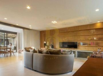 Casa · 430m² · 5 Quartos · 3 Vagas · Casa de vila com 430 m², 5 quartos sendo 5 suítes à venda no bairro Cidade Jardim.