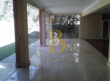 Casa · 742m² · 3 Quartos · 6 Vagas · Casa em condomínio á venda e locação com acabamentos únicos no Alto da Boa Vista.