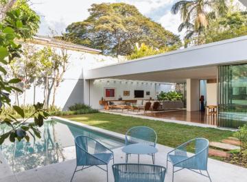 Casa · 450m² · 4 Quartos · 4 Vagas · Casa com 450.0 m², à venda no bairro Jardim Luzitania.