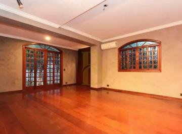 Casa · 240m² · 3 Quartos · 2 Vagas · Casa de vila á venda com 240 m², 3 suítes e 2 vagas bairro Jardim Paulista.