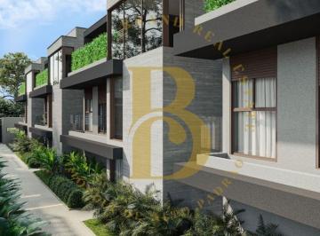 Casa · 670m² · 3 Quartos · 4 Vagas · Casa de condomínio com jardim privativo, localizado no Campo Belo.