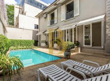 Casa · 400m² · 4 Quartos · 3 Vagas · Casa á venda de 400m², com 4 suítes, piscina e 3 vagas no bairro Morumbi.