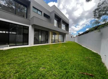 Casa · 900m² · 4 Quartos · 6 Vagas · Sofisticada casa em condomínio, localizada no Jardim dos Estados.