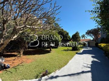 Casa · 252m² · 3 Quartos · 10 Vagas · Casa reformada à venda ou locação de 252m², em terreno de 1000m² no bairro Alvinópolis - Atibaia