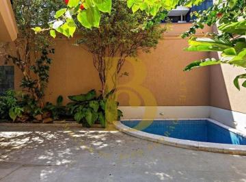 Casa · 270m² · 4 Quartos · 2 Vagas · Casa aconchegante á venda com 270m² , 04 dormitórios e 02 vagas no Jardim América