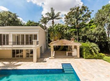 Casa · 1100m² · 4 Quartos · 6 Vagas · Casa de condomínio com 1100 m², 4 quartos sendo 4 suítes à venda no bairro Chácara Flora.