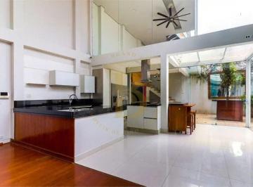 Casa · 300m² · 3 Quartos · 2 Vagas · Casa á venda de 300 m², 3 quartos,  e 2 vagas á venda no bairro Jardim Paulista.
