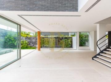 Casa · 780m² · 4 Quartos · 5 Vagas · Casa em condomínio fechado para locação de 780m², 04 suítes e 05 vagas em Moema