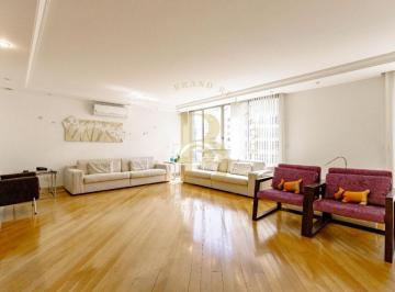 Apartamento · 250m² · 3 Quartos · 2 Vagas · Apartamento com 250 m², 3 quartos sendo 1 suíte à venda no bairro Santa Cecilia.