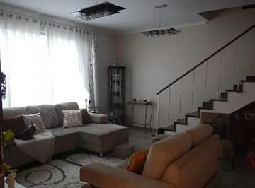 Casa · 160m² · 3 Quartos · 4 Vagas · Casa com 160 m², 3 quartos sendo 1 suíte à venda no bairro Jardim da Saúde.