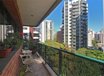 Apartamento · 222m² · 4 Quartos · 3 Vagas · Apartamento á venda em Moema Indios, 4 quartos e 3 vagas.